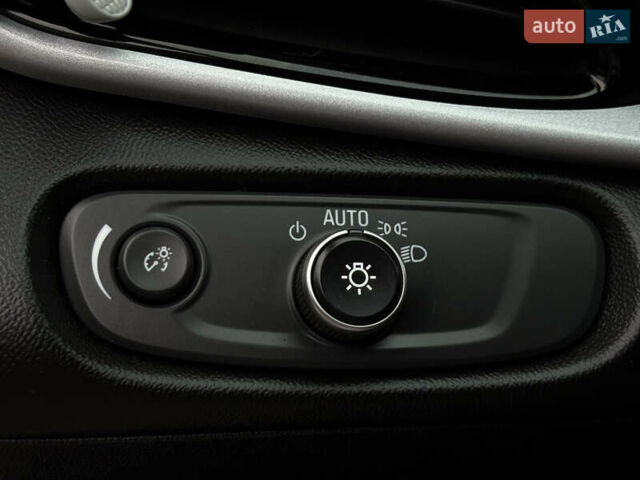 Серый Шевроле Вольт, объемом двигателя 1.5 л и пробегом 170 тыс. км за 13500 $, фото 21 на Automoto.ua