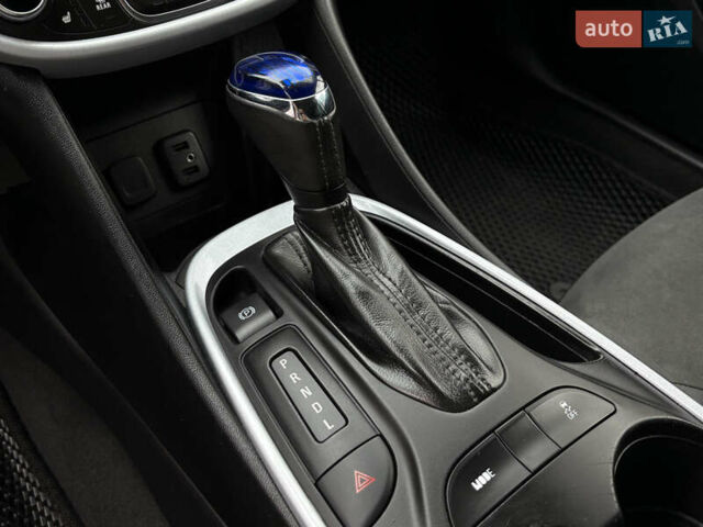 Серый Шевроле Вольт, объемом двигателя 1.5 л и пробегом 170 тыс. км за 13500 $, фото 24 на Automoto.ua