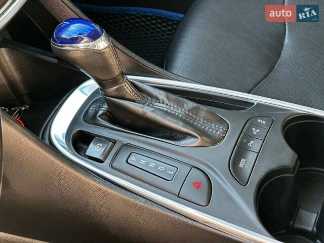 Серый Шевроле Вольт, объемом двигателя 1.5 л и пробегом 59 тыс. км за 18290 $, фото 24 на Automoto.ua