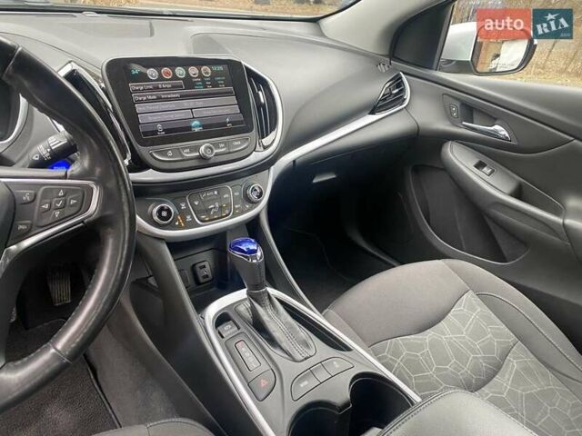 Серый Шевроле Вольт, объемом двигателя 1.5 л и пробегом 116 тыс. км за 16777 $, фото 33 на Automoto.ua