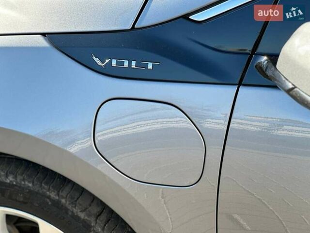 Серый Шевроле Вольт, объемом двигателя 1.5 л и пробегом 59 тыс. км за 18290 $, фото 4 на Automoto.ua