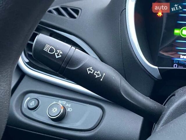 Сірий Шевроле Вольт, об'ємом двигуна 1.5 л та пробігом 62 тис. км за 15990 $, фото 19 на Automoto.ua