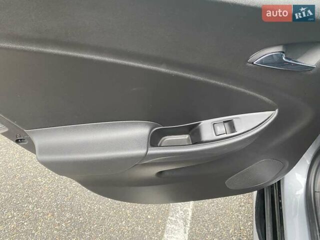 Сірий Шевроле Вольт, об'ємом двигуна 1.5 л та пробігом 94 тис. км за 19200 $, фото 10 на Automoto.ua