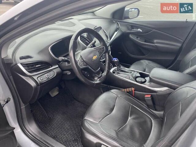 Сірий Шевроле Вольт, об'ємом двигуна 1.5 л та пробігом 94 тис. км за 19200 $, фото 20 на Automoto.ua