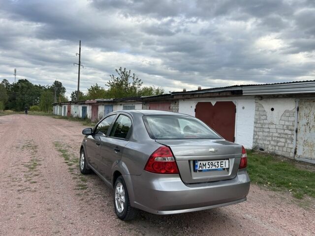 Сірий Шевроле Вольт, об'ємом двигуна 1.5 л та пробігом 163 тис. км за 14500 $, фото 4 на Automoto.ua
