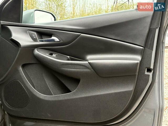 Серый Шевроле Вольт, объемом двигателя 1.5 л и пробегом 170 тыс. км за 13500 $, фото 20 на Automoto.ua