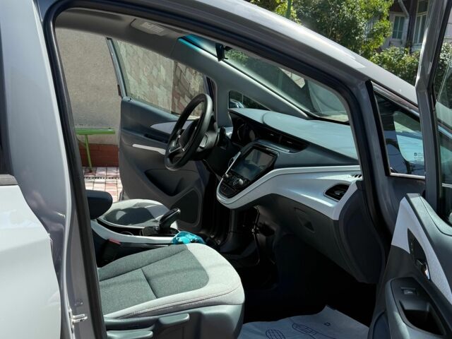 Шевроле Вольт 2019 у Львові на Automoto.ua Сірий Шевроле Вольт, об'ємом двигуна 0 л та пробігом 91 тис. км за 15600 $, фото 6 на Automoto.ua