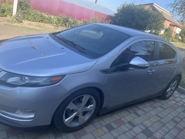 Шевроле Вольт 2013 в Киеве на Automoto.ua Серый Шевроле Вольт, объемом двигателя 0 л и пробегом 177 тыс. км за 9600 $, фото 2 на Automoto.ua