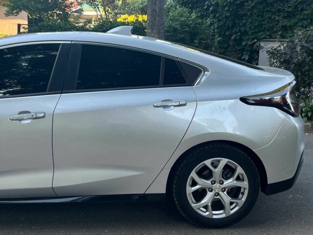 Шевроле Вольт 2016 в Киеве на Automoto.ua Серый Шевроле Вольт, объемом двигателя 1.5 л и пробегом 185 тыс. км за 13690 $, фото 4 на Automoto.ua