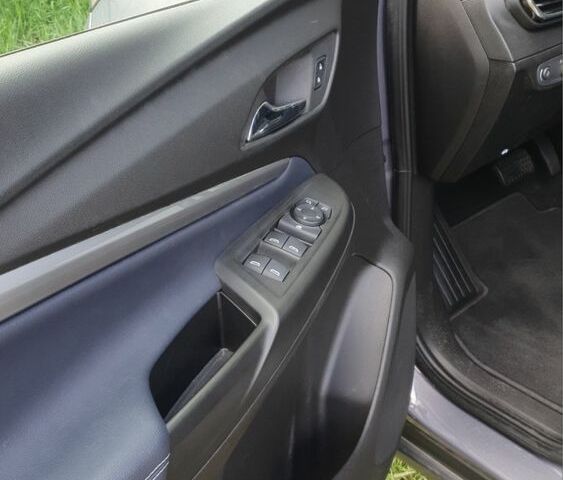 Серый Шевроле Вольт, объемом двигателя 0 л и пробегом 24 тыс. км за 21000 $, фото 5 на Automoto.ua