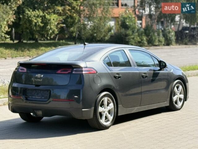 Сірий Шевроле Вольт, об'ємом двигуна 1.5 л та пробігом 170 тис. км за 12000 $, фото 1 на Automoto.ua