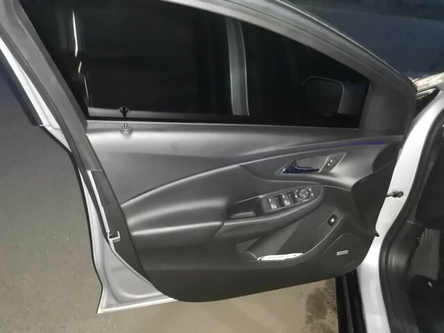 Шевроле Вольт 2016 у Києві на Automoto.ua Сірий Шевроле Вольт, об'ємом двигуна 1.5 л та пробігом 138 тис. км за 14200 $, фото 11 на Automoto.ua