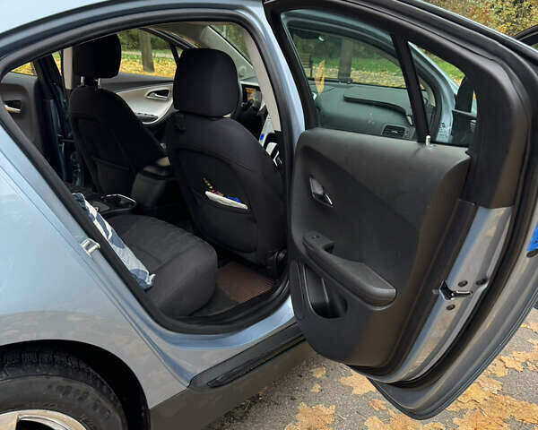 Синій Шевроле Вольт, об'ємом двигуна 1.4 л та пробігом 201 тис. км за 11000 $, фото 8 на Automoto.ua