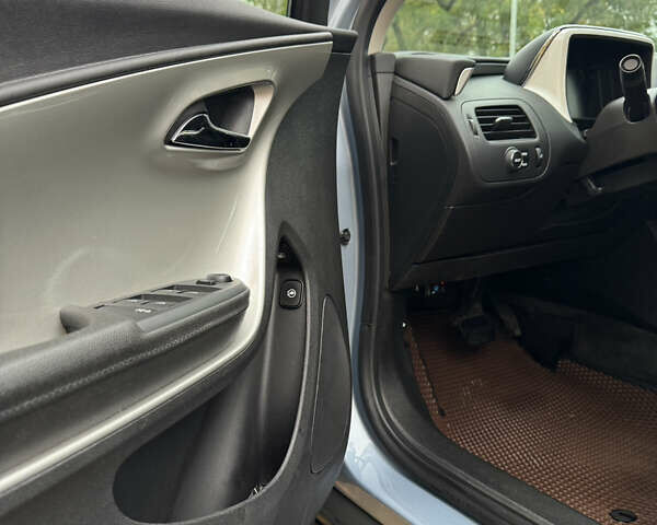 Синій Шевроле Вольт, об'ємом двигуна 1.4 л та пробігом 201 тис. км за 11000 $, фото 13 на Automoto.ua