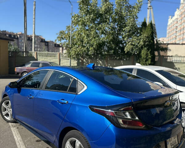 Синий Шевроле Вольт, объемом двигателя 1.49 л и пробегом 185 тыс. км за 13500 $, фото 2 на Automoto.ua