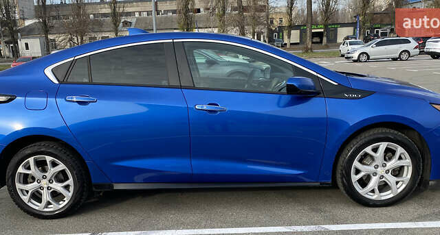 Синий Шевроле Вольт, объемом двигателя 1.5 л и пробегом 234 тыс. км за 16500 $, фото 3 на Automoto.ua