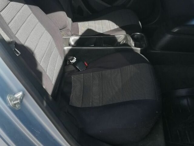 Синій Шевроле Вольт, об'ємом двигуна 1.4 л та пробігом 230 тис. км за 8400 $, фото 5 на Automoto.ua