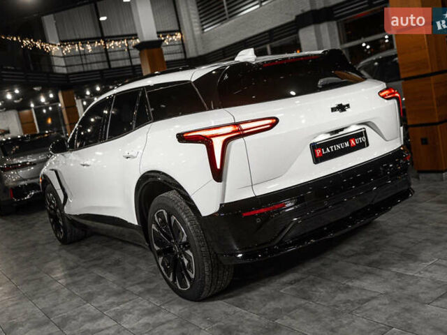 Белый Шевроле Blazer EV, объемом двигателя 0 л и пробегом 1 тыс. км за 35900 $, фото 13 на Automoto.ua