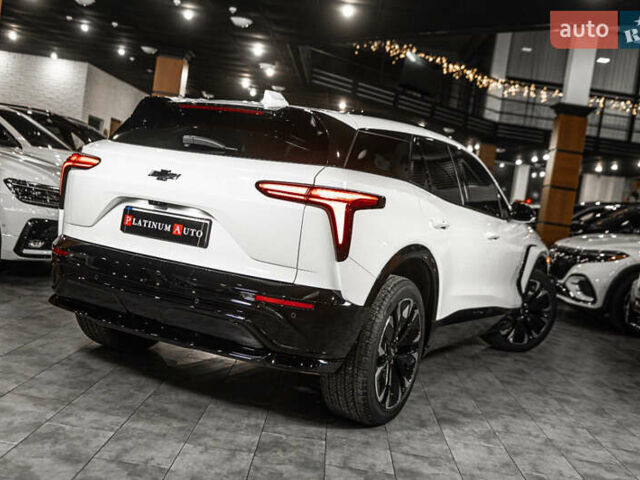 Белый Шевроле Blazer EV, объемом двигателя 0 л и пробегом 1 тыс. км за 35900 $, фото 25 на Automoto.ua