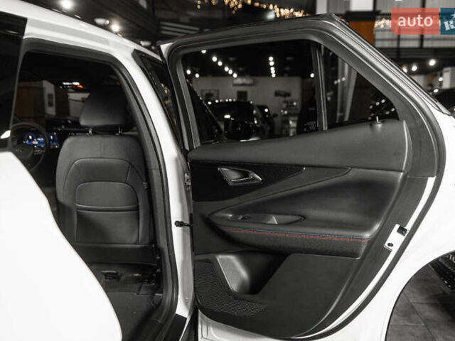 Белый Шевроле Blazer EV, объемом двигателя 0 л и пробегом 1 тыс. км за 35900 $, фото 53 на Automoto.ua