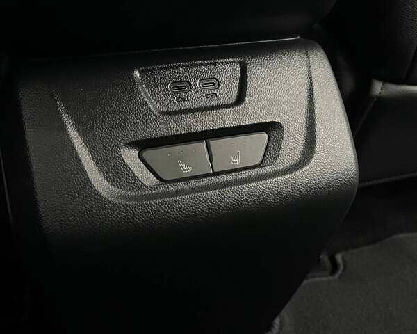 Белый Шевроле Blazer EV, объемом двигателя 0 л и пробегом 2 тыс. км за 32500 $, фото 33 на Automoto.ua