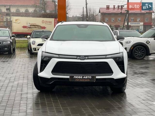 Белый Шевроле Blazer EV, объемом двигателя 0 л и пробегом 2 тыс. км за 32500 $, фото 1 на Automoto.ua