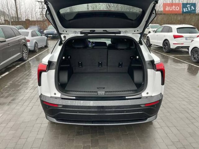 Белый Шевроле Blazer EV, объемом двигателя 0 л и пробегом 2 тыс. км за 32500 $, фото 39 на Automoto.ua