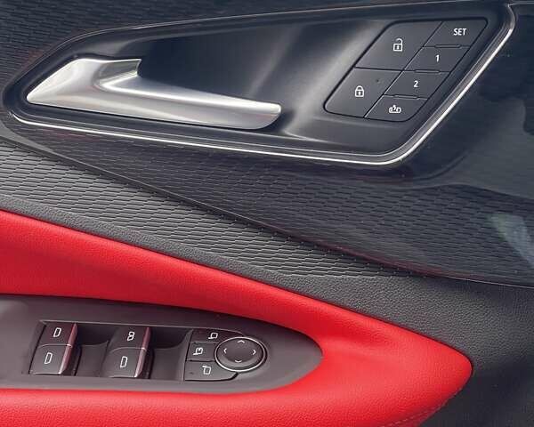 Белый Шевроле Blazer EV, объемом двигателя 0 л и пробегом 20 тыс. км за 34300 $, фото 20 на Automoto.ua