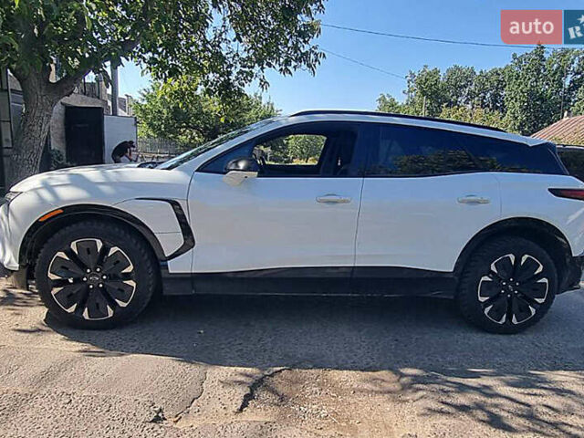 Белый Шевроле Blazer EV, объемом двигателя 0 л и пробегом 60 тыс. км за 32000 $, фото 2 на Automoto.ua