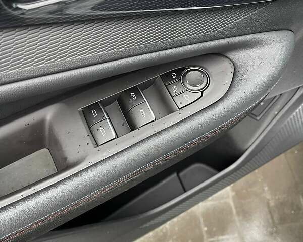 Белый Шевроле Blazer EV, объемом двигателя 0 л и пробегом 2 тыс. км за 32500 $, фото 12 на Automoto.ua