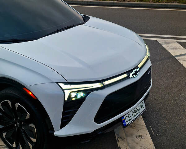 Білий Шевроле Blazer EV, об'ємом двигуна 0 л та пробігом 9 тис. км за 35500 $, фото 3 на Automoto.ua