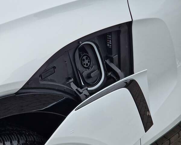 Білий Шевроле Blazer EV, об'ємом двигуна 0 л та пробігом 9 тис. км за 35500 $, фото 10 на Automoto.ua