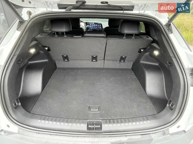 Белый Шевроле Blazer EV, объемом двигателя 0 л и пробегом 5 тыс. км за 31900 $, фото 9 на Automoto.ua