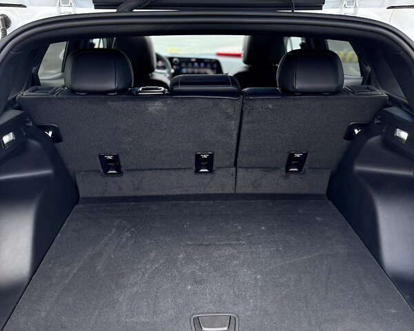 Белый Шевроле Blazer EV, объемом двигателя 0 л и пробегом 3 тыс. км за 32490 $, фото 23 на Automoto.ua