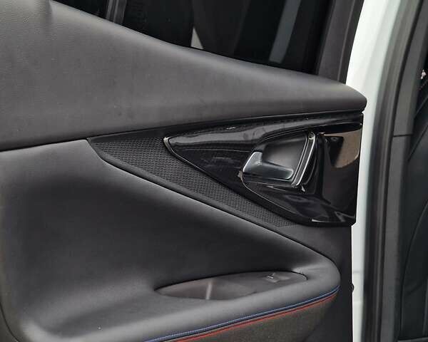 Білий Шевроле Blazer EV, об'ємом двигуна 0 л та пробігом 9 тис. км за 35500 $, фото 18 на Automoto.ua