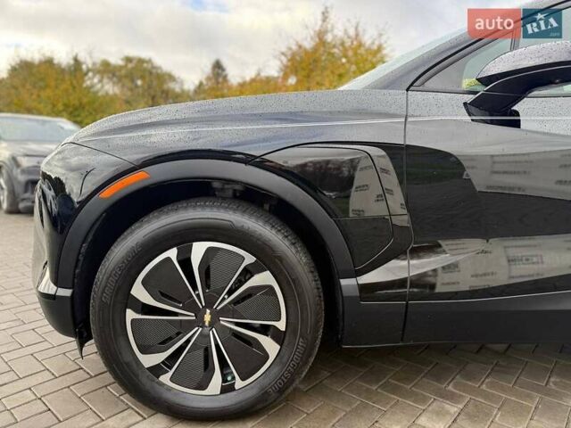 Черный Шевроле Blazer EV, объемом двигателя 0 л и пробегом 2 тыс. км за 27900 $, фото 2 на Automoto.ua