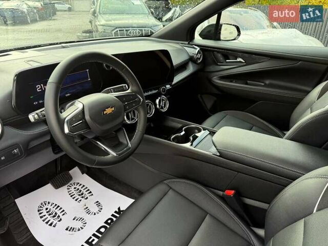Черный Шевроле Blazer EV, объемом двигателя 0 л и пробегом 2 тыс. км за 27900 $, фото 10 на Automoto.ua