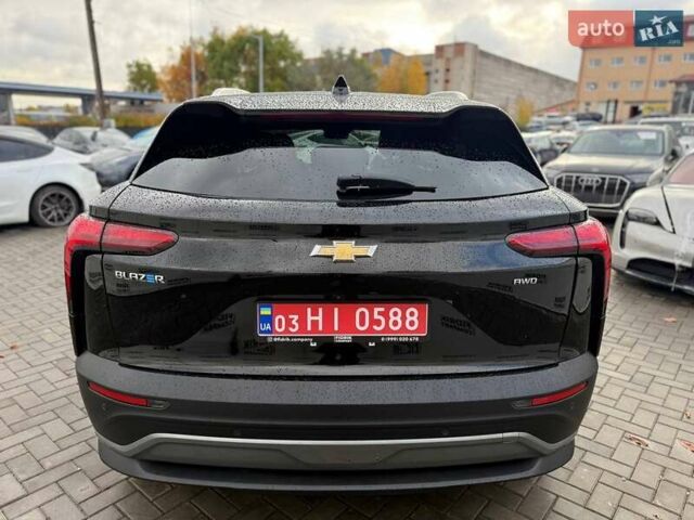 Черный Шевроле Blazer EV, объемом двигателя 0 л и пробегом 2 тыс. км за 27900 $, фото 5 на Automoto.ua