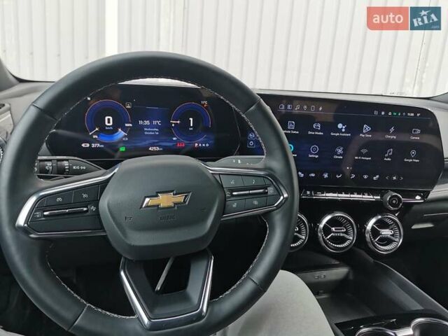 Шевроле Blazer EV 2024 в Киеве на Automoto.ua Красный Шевроле Blazer EV, объемом двигателя 0 л и пробегом 4 тыс. км за 32000 $, фото 1 на Automoto.ua