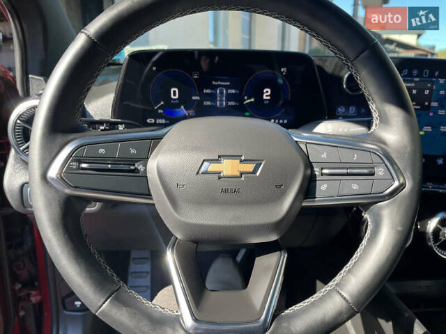 Червоний Шевроле Blazer EV, об'ємом двигуна 0 л та пробігом 17 тис. км за 31200 $, фото 11 на Automoto.ua