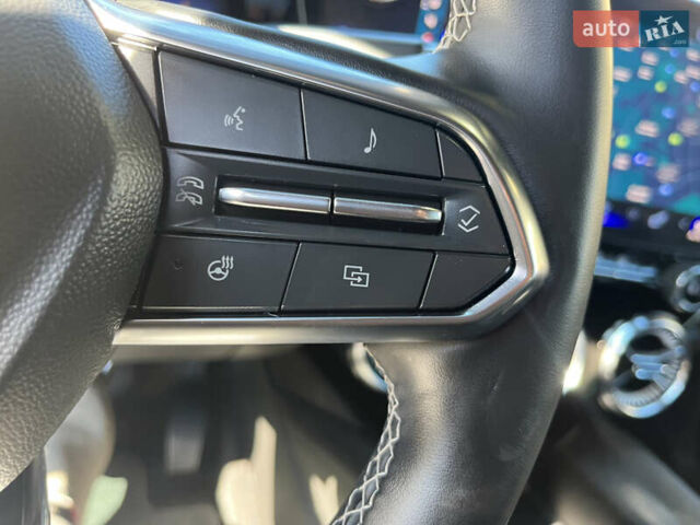 Червоний Шевроле Blazer EV, об'ємом двигуна 0 л та пробігом 17 тис. км за 31200 $, фото 12 на Automoto.ua