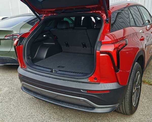 Шевроле Blazer EV 2024 в Киеве на Automoto.ua Красный Шевроле Blazer EV, объемом двигателя 0 л и пробегом 4 тыс. км за 32000 $, фото 4 на Automoto.ua