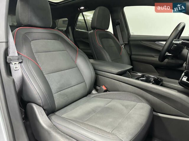 Шевроле Blazer EV, об'ємом двигуна 0 л та пробігом 1 тис. км за 31900 $, фото 13 на Automoto.ua