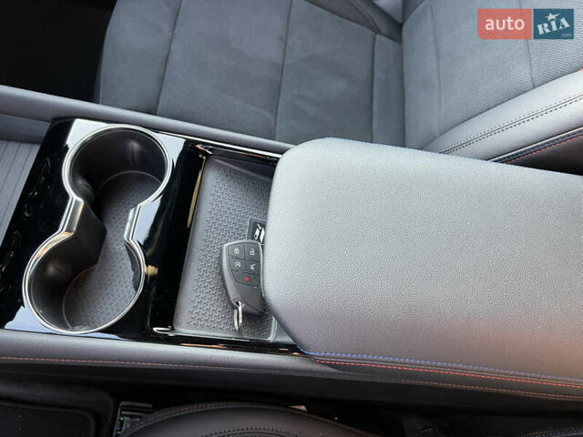 Шевроле Blazer EV, объемом двигателя 0 л и пробегом 13 тыс. км за 33700 $, фото 32 на Automoto.ua