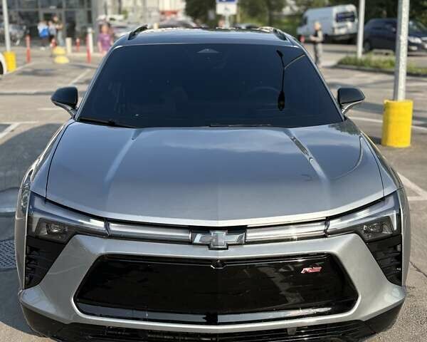 Серый Шевроле Blazer EV, объемом двигателя 0 л и пробегом 1 тыс. км за 33000 $, фото 13 на Automoto.ua