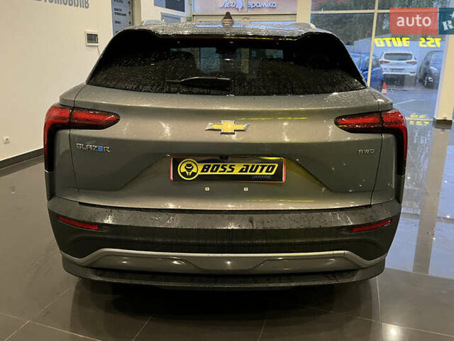 Сірий Шевроле Blazer EV, об'ємом двигуна 0 л та пробігом 102 тис. км за 36000 $, фото 4 на Automoto.ua