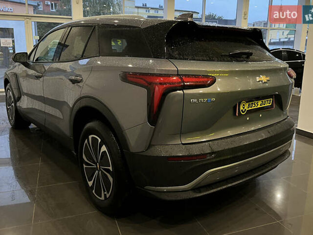 Сірий Шевроле Blazer EV, об'ємом двигуна 0 л та пробігом 102 тис. км за 36000 $, фото 3 на Automoto.ua
