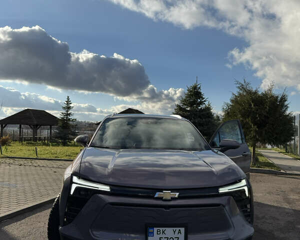 Серый Шевроле Blazer EV, объемом двигателя 0 л и пробегом 16 тыс. км за 26100 $, фото 3 на Automoto.ua