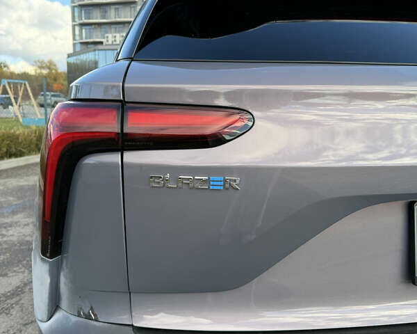 Серый Шевроле Blazer EV, объемом двигателя 0 л и пробегом 16 тыс. км за 26100 $, фото 7 на Automoto.ua