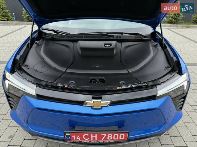 Синий Шевроле Blazer EV, объемом двигателя 0 л и пробегом 1 тыс. км за 26500 $, фото 24 на Automoto.ua